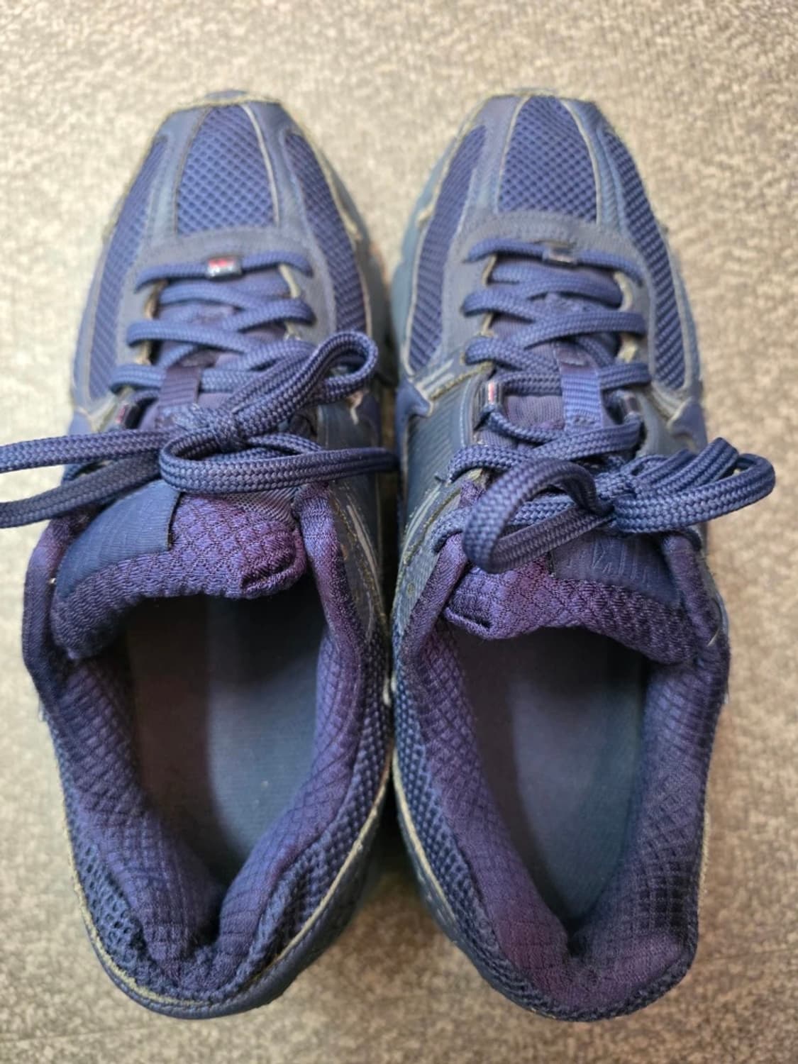 [255] 나이키 줌보메로5 미드나이트 네이비 상품이미지4