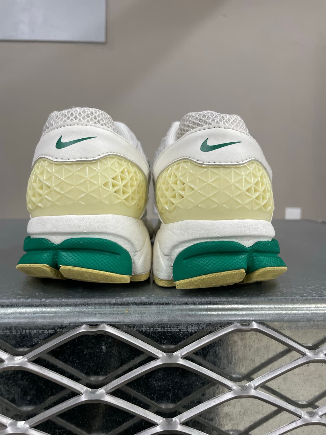 나이키 줌 보메로 5 세일 말라카이트 255 (gr-4301) 상품이미지3