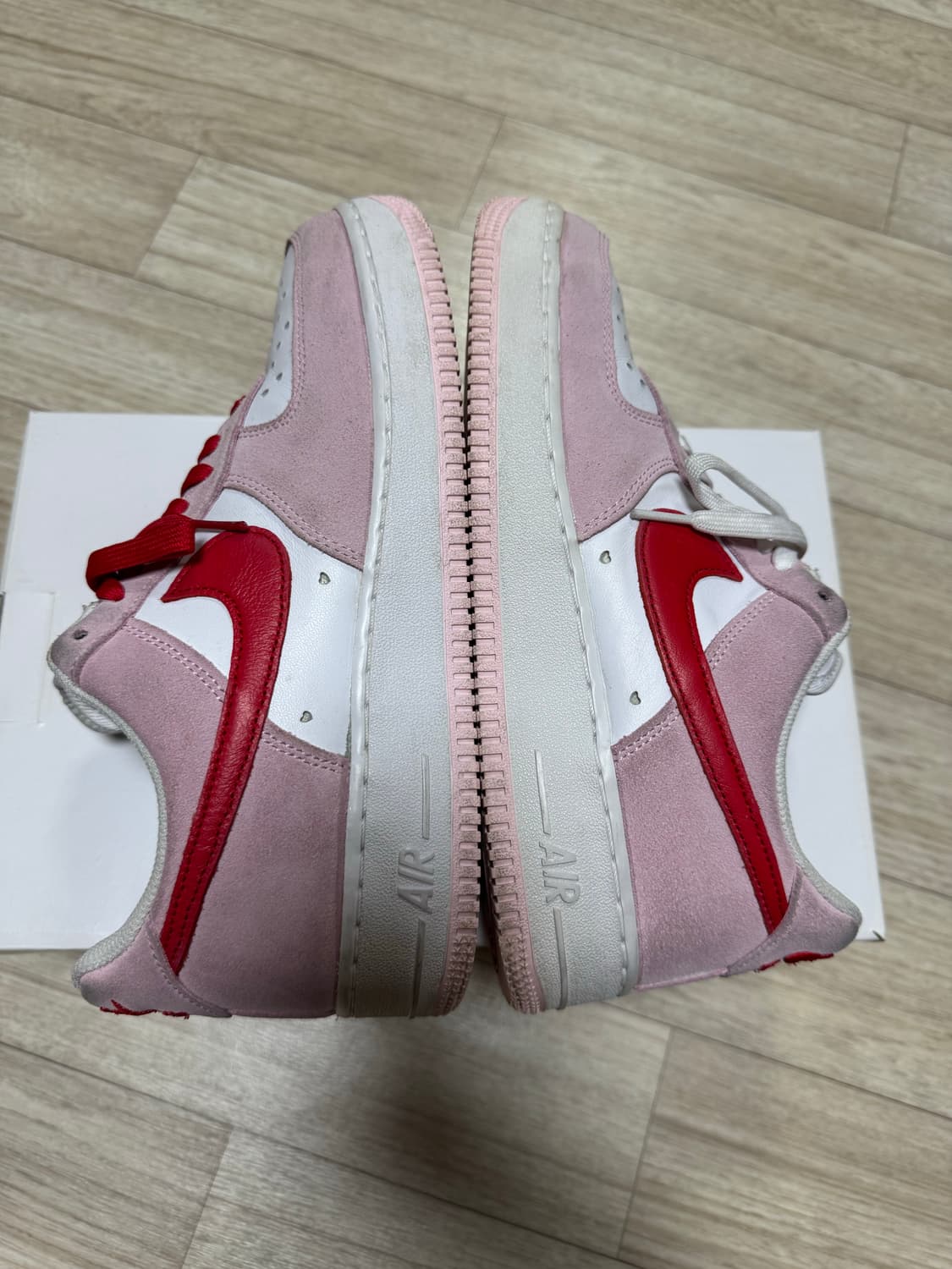 265 나이키 에어포스 발렌타인 데이 핑크 상품이미지4