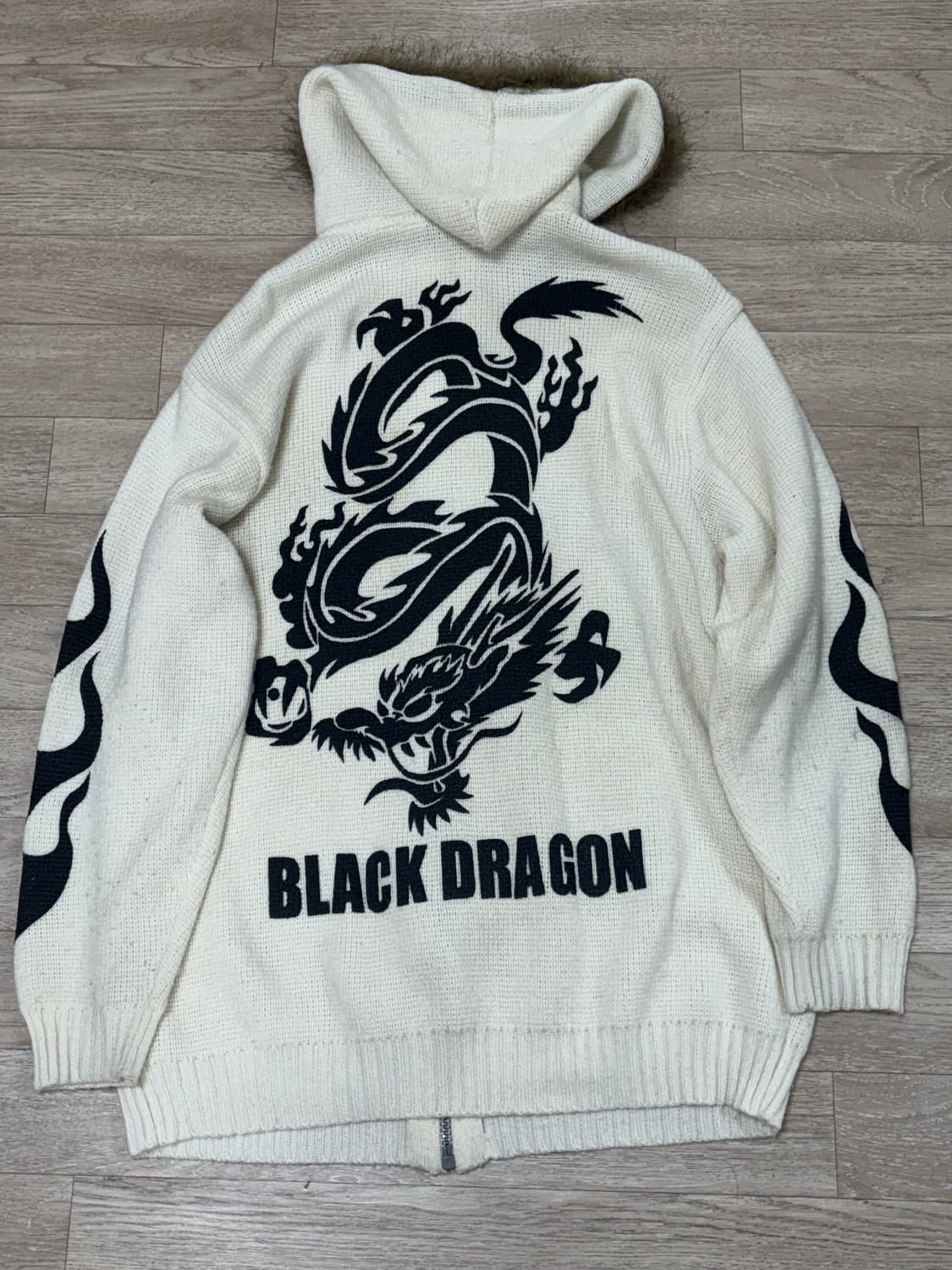 도그타운 블랙드래곤 퍼 니트 후드집업 상품이미지2