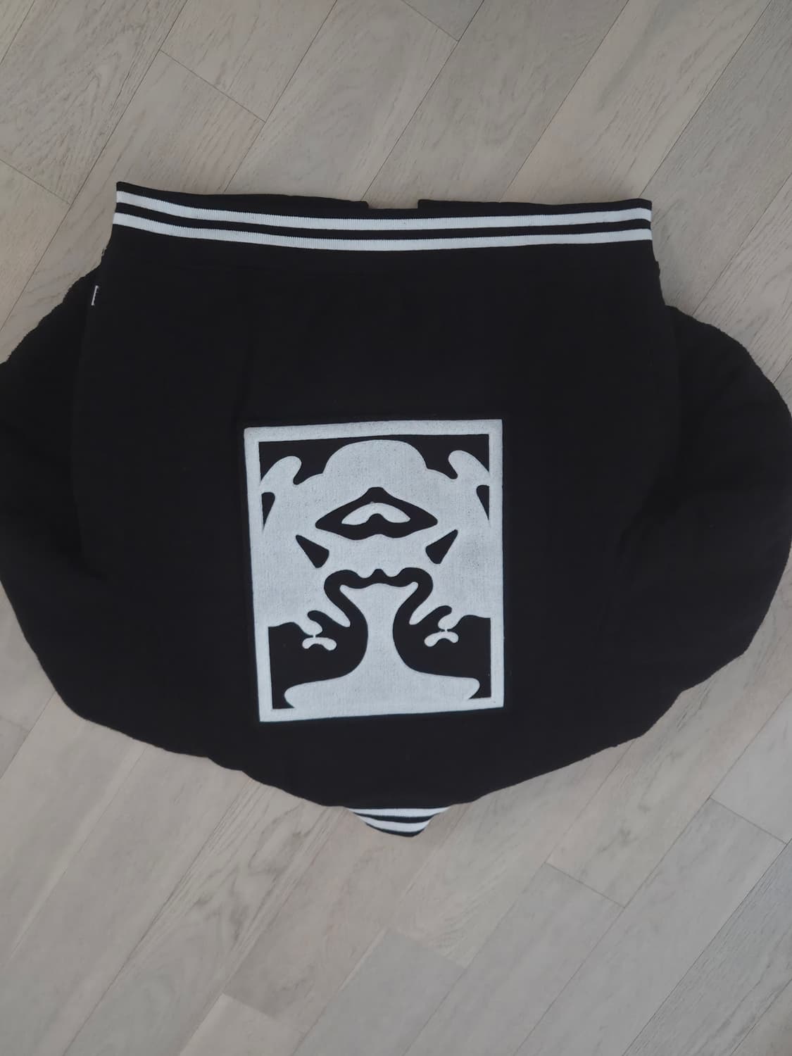 L오베이 후며누빅로고 바시티자켓 상품이미지1