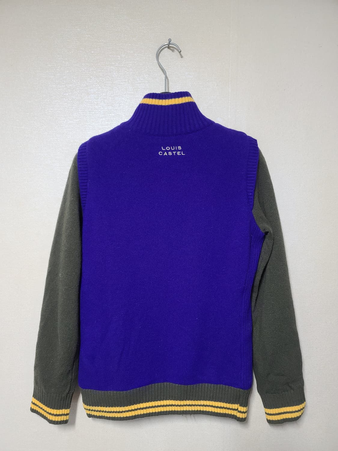 루이까스텔 방풍 반집업니트 상품이미지5