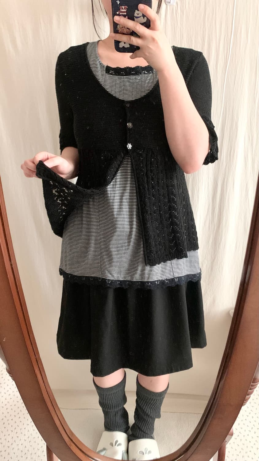 블랙 스트라이프 레이스 핀턱 슬리브리스 상품이미지3