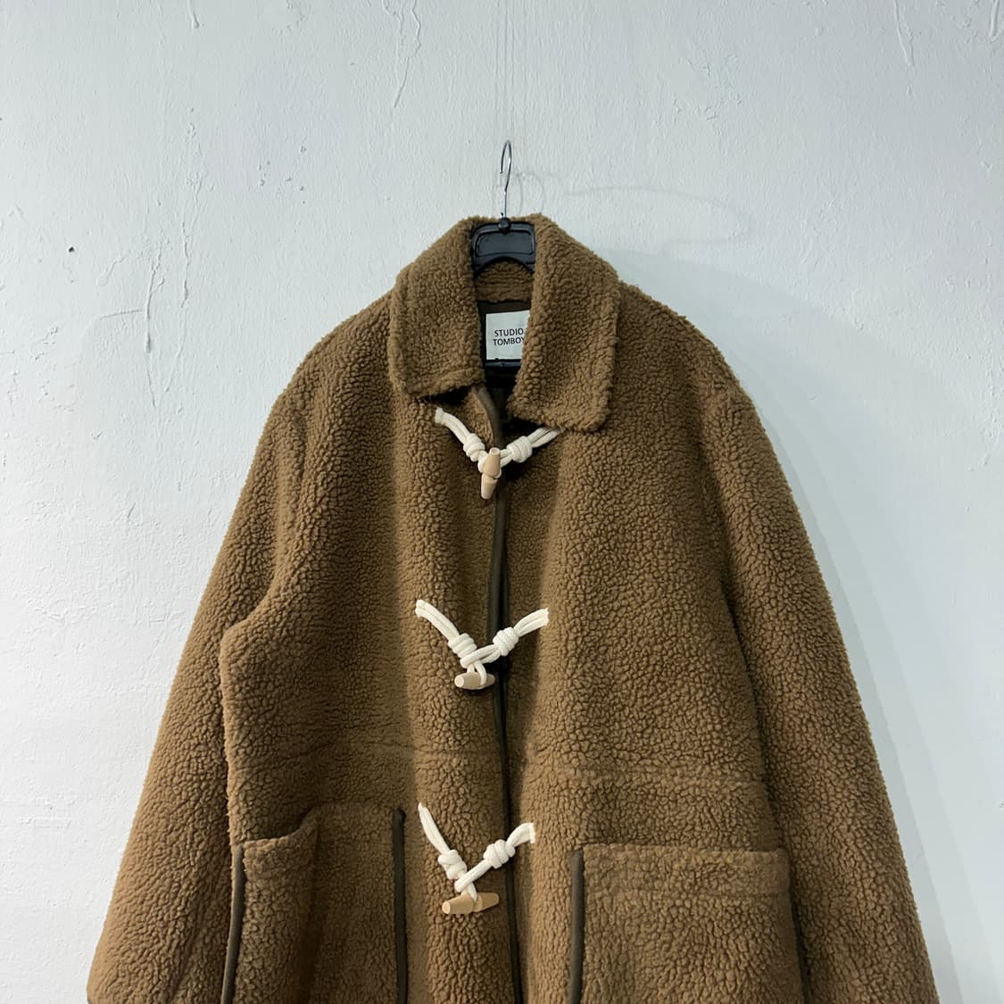 스튜디오톰보이 양털 롱더플 떡볶이코트 FREE 상품이미지2