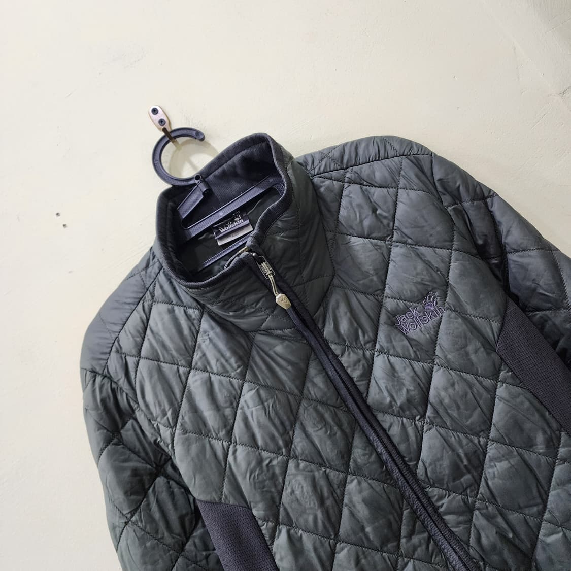 [L] Jack Wolfskin 퀼팅 패딩 자켓 (그레이) 상품이미지2