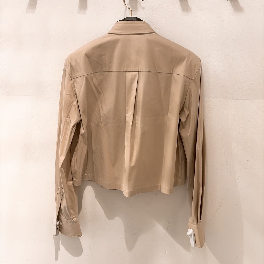 (정품/새상품) 브루넬로 쿠치넬리 여성 베이지 모닐리 체인 넥 셔츠 상품이미지3