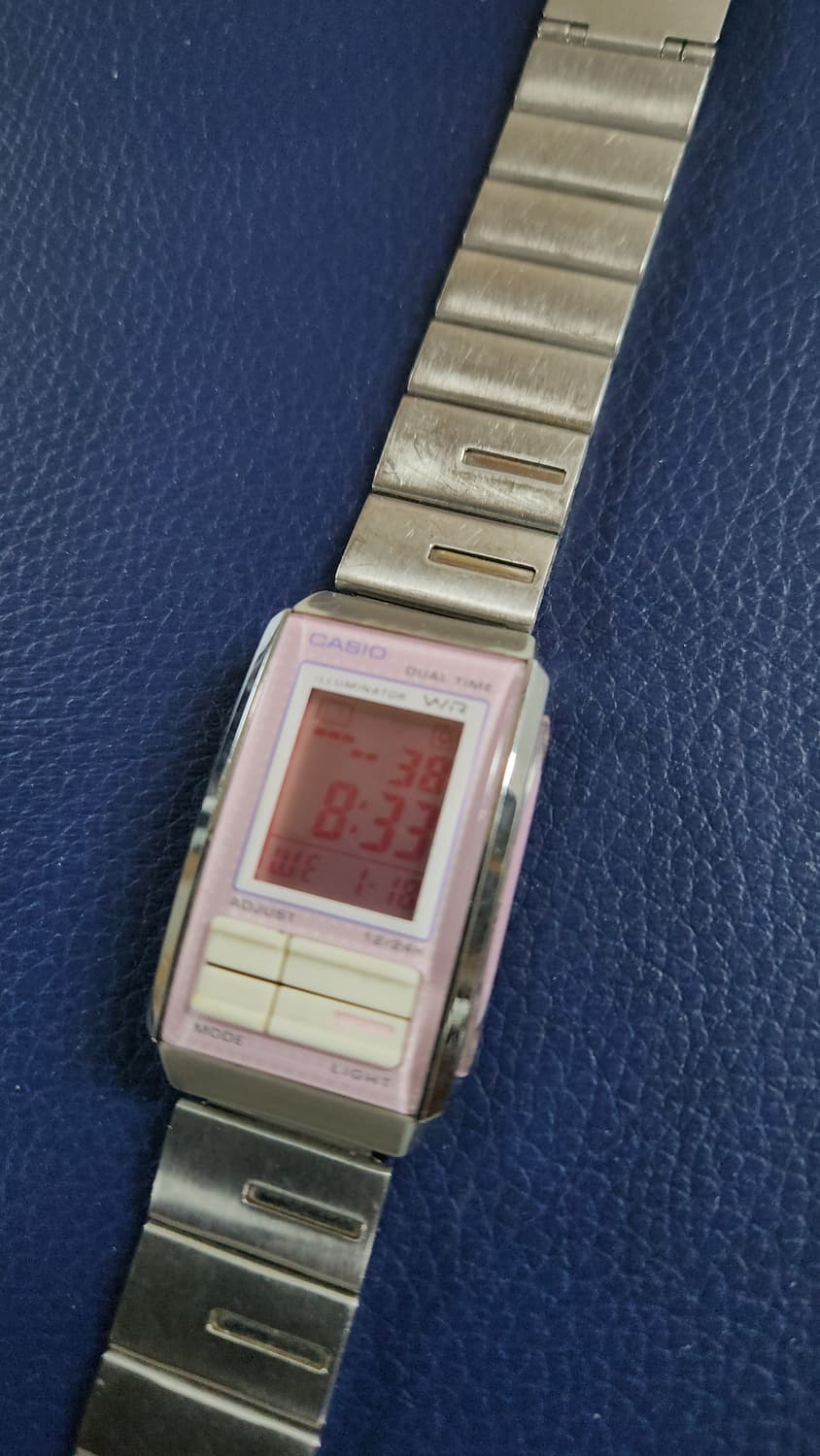 카시오 퓨처리스트 LA-201W-4A3 상품이미지1