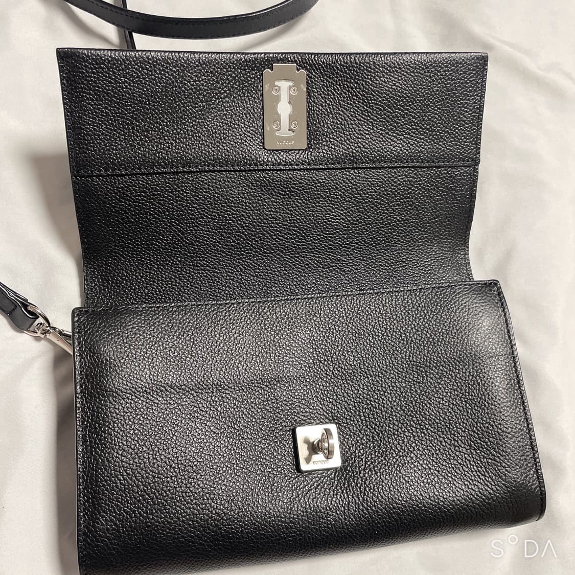 분크 블랙 크로스백 단종상품 상품이미지3