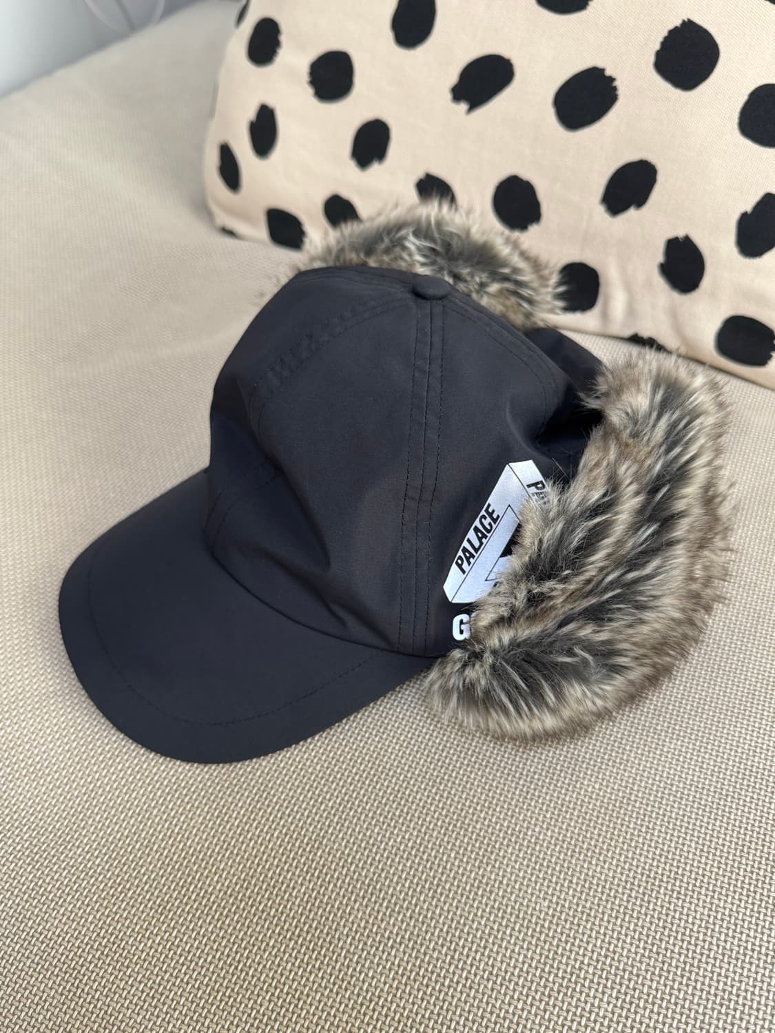 팔라스 고어텍스 도그 이어캡 블랙 상품이미지2