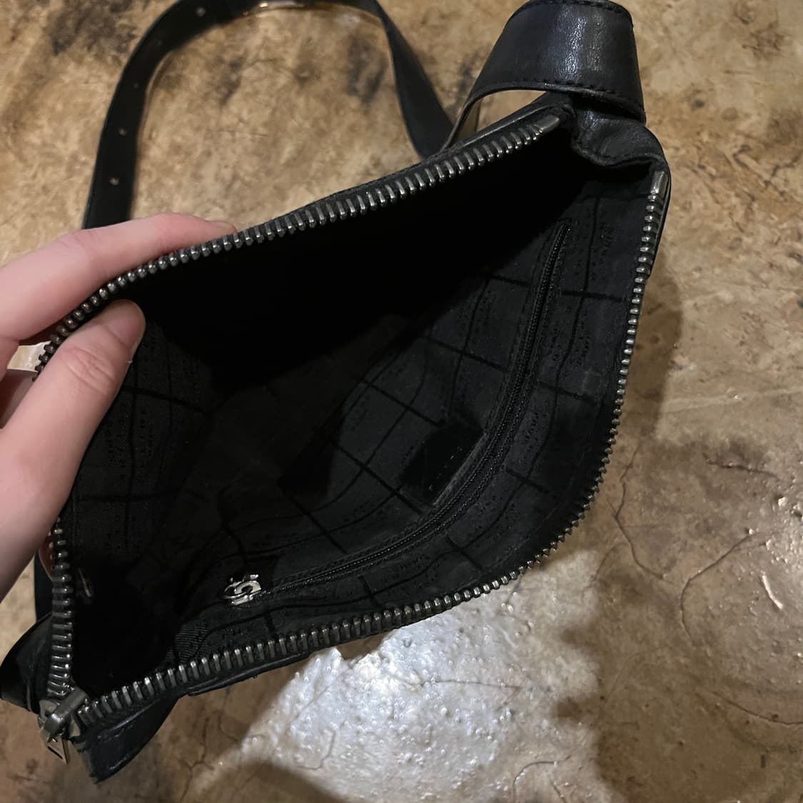 셀린느 크로스백 상품이미지9