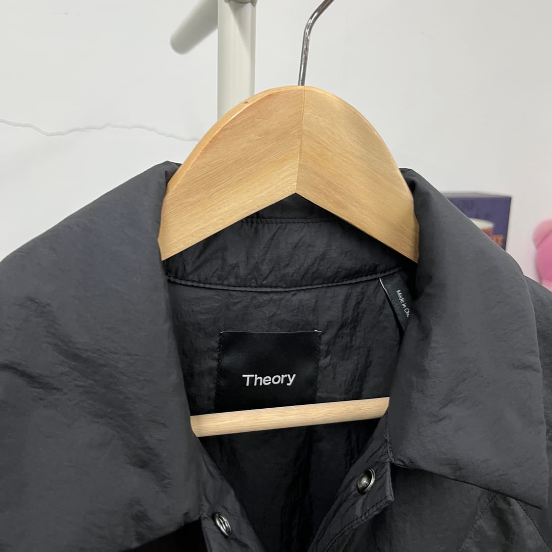 띠어리 우먼 2024 덕다운 패딩 셔츠 S 상품이미지3