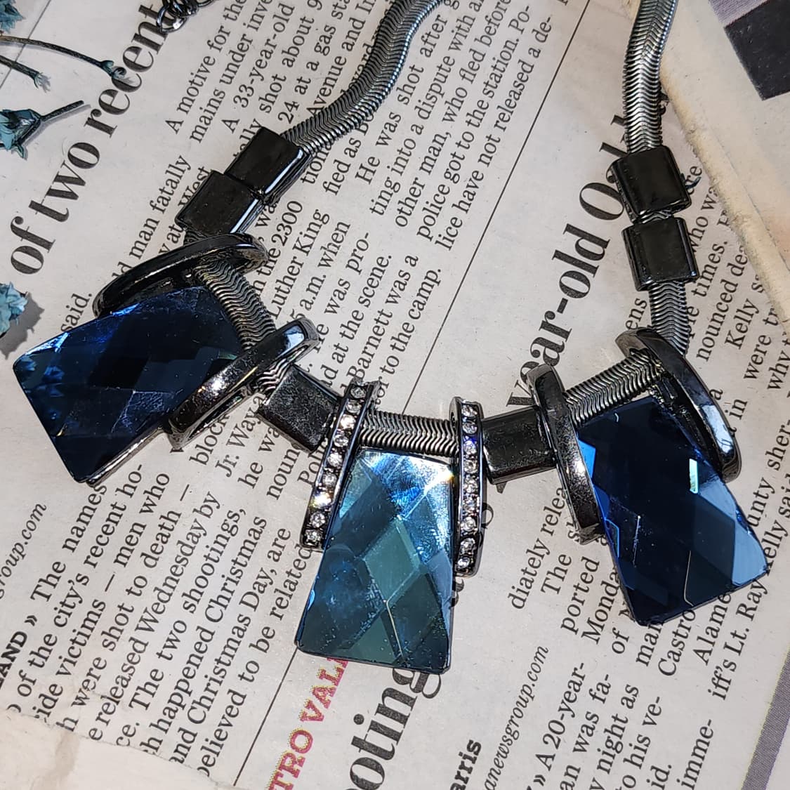 90s 프랑스 빈티지 쥬얼리 미드나잇 오션 딥 블루 크리스탈 엔틱 목걸이 상품이미지3