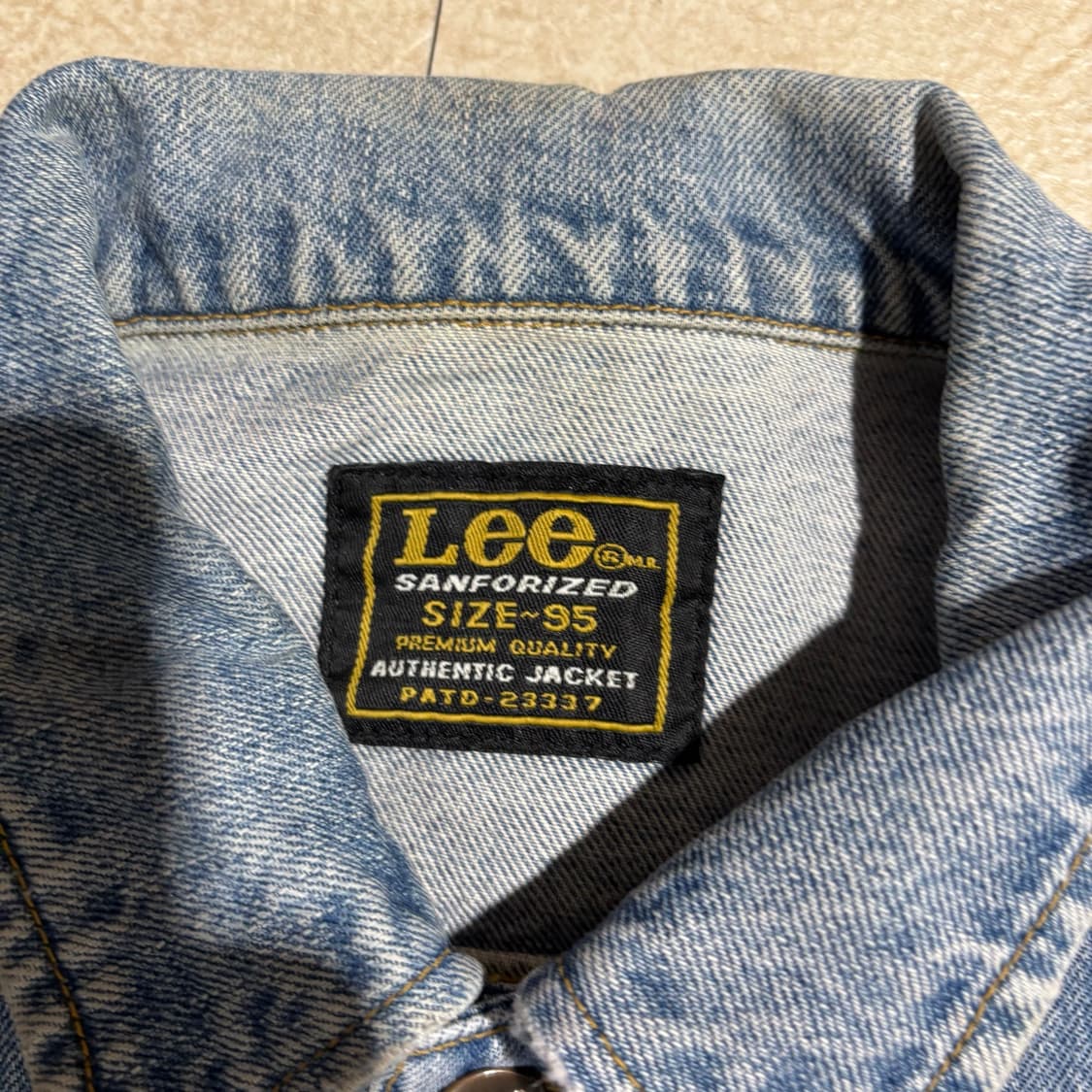 Lee 90s 워싱 데님 트러커 자켓 상품이미지5