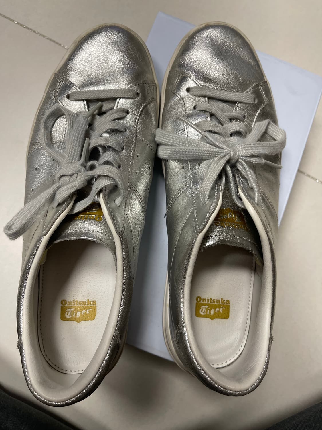 오니츠카 타이거 론쉽 2.0 실버 270 상품이미지3