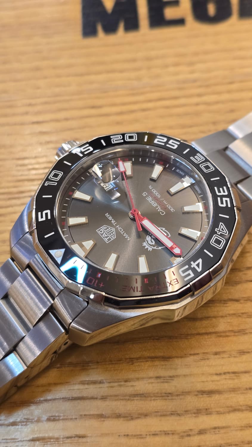 태그호이어 프리미어리그 에디션 매치타임 상품이미지4