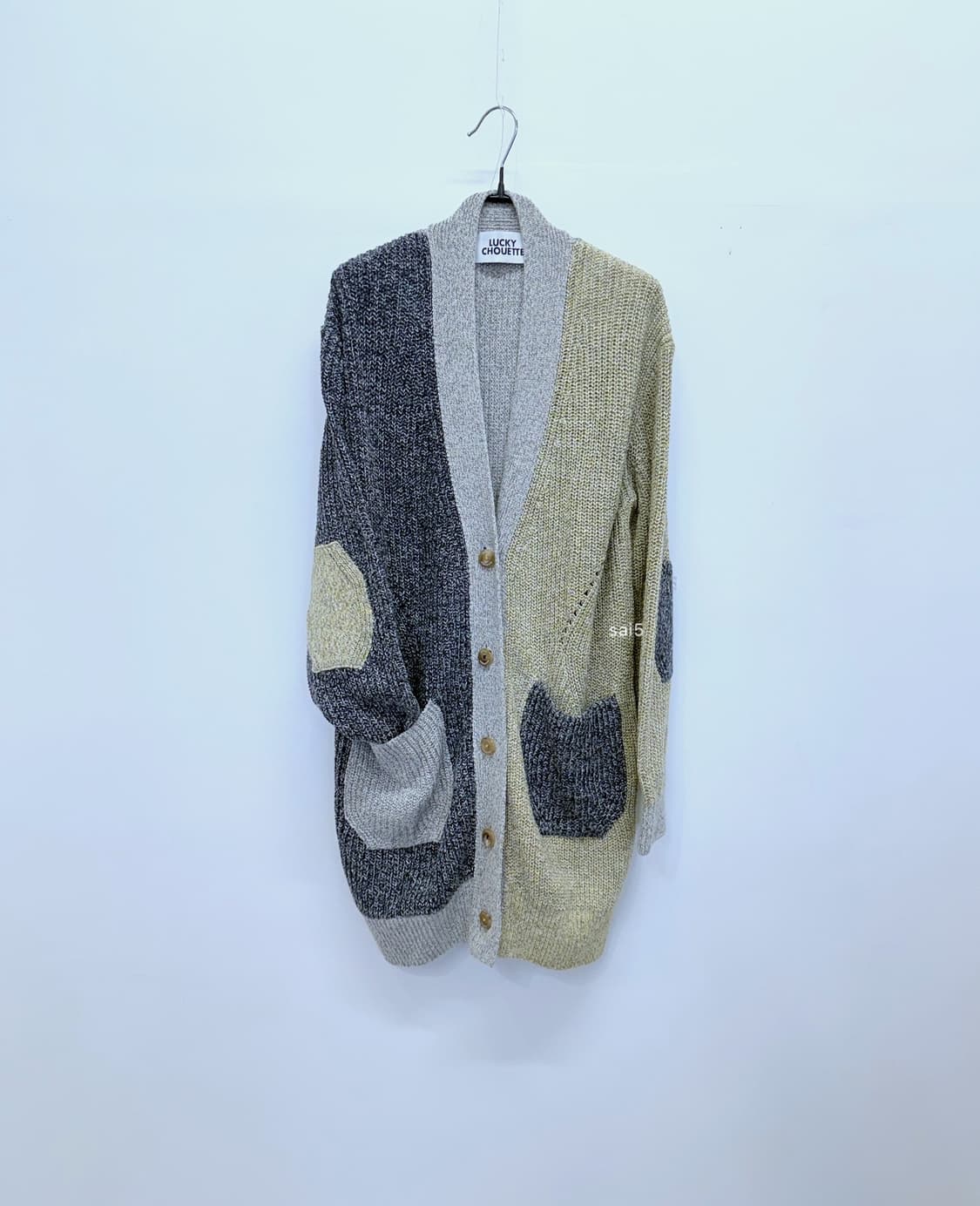 럭키슈에뜨 패치 보카시 가디건 상품이미지1