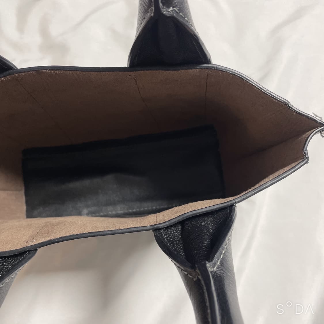 킨더살몬 블랙 레더 토트백 상품이미지8