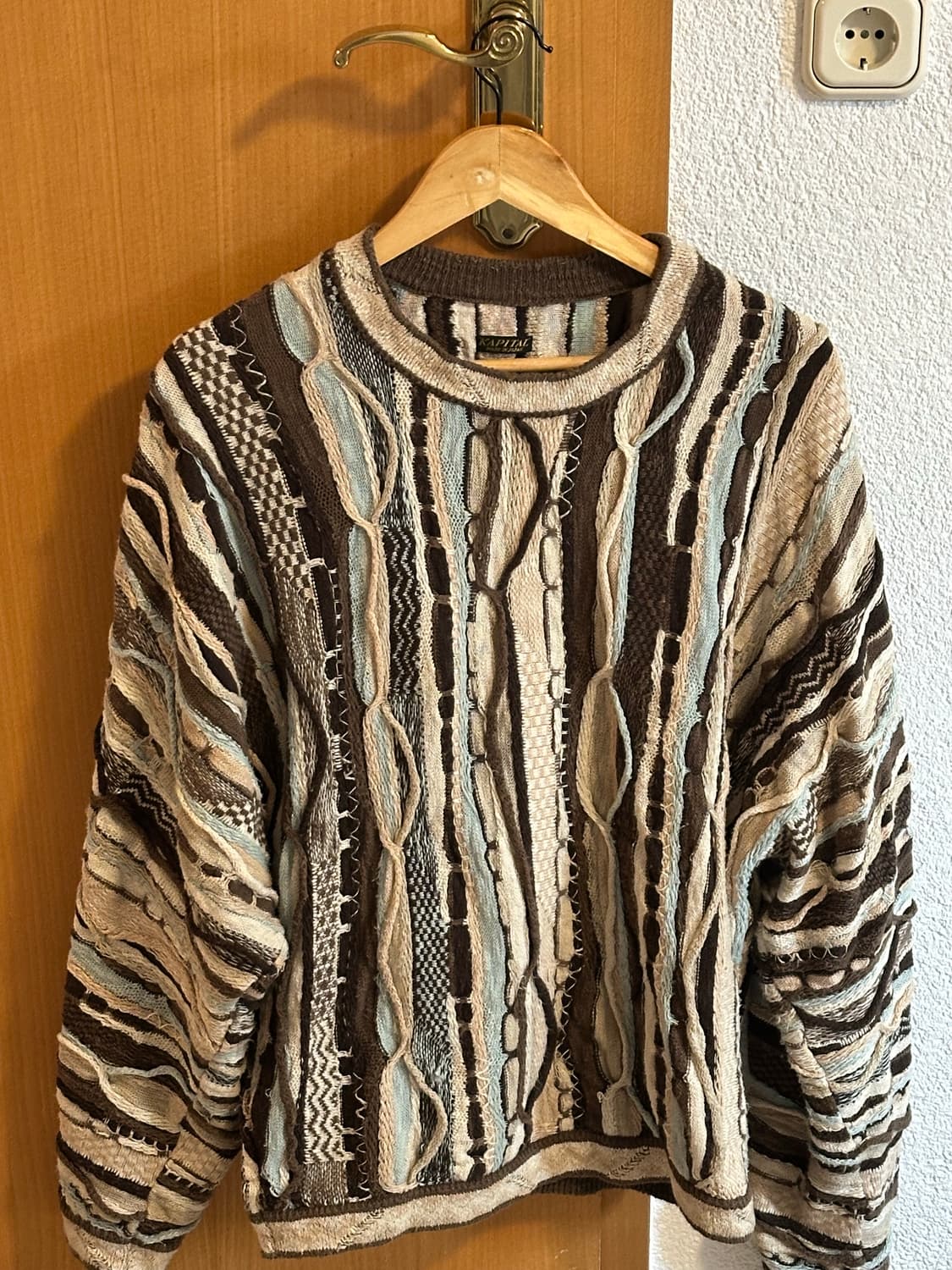 캐피탈 가우디 스웻셔츠 맨투맨 상품이미지2