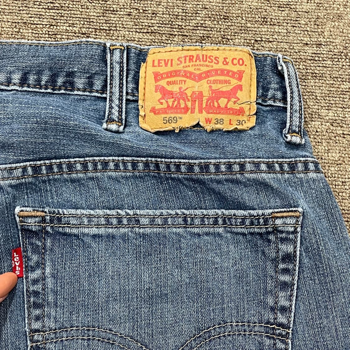 (40) Levi's 리바이스 569 리워크 데님 반바지 상품이미지3
