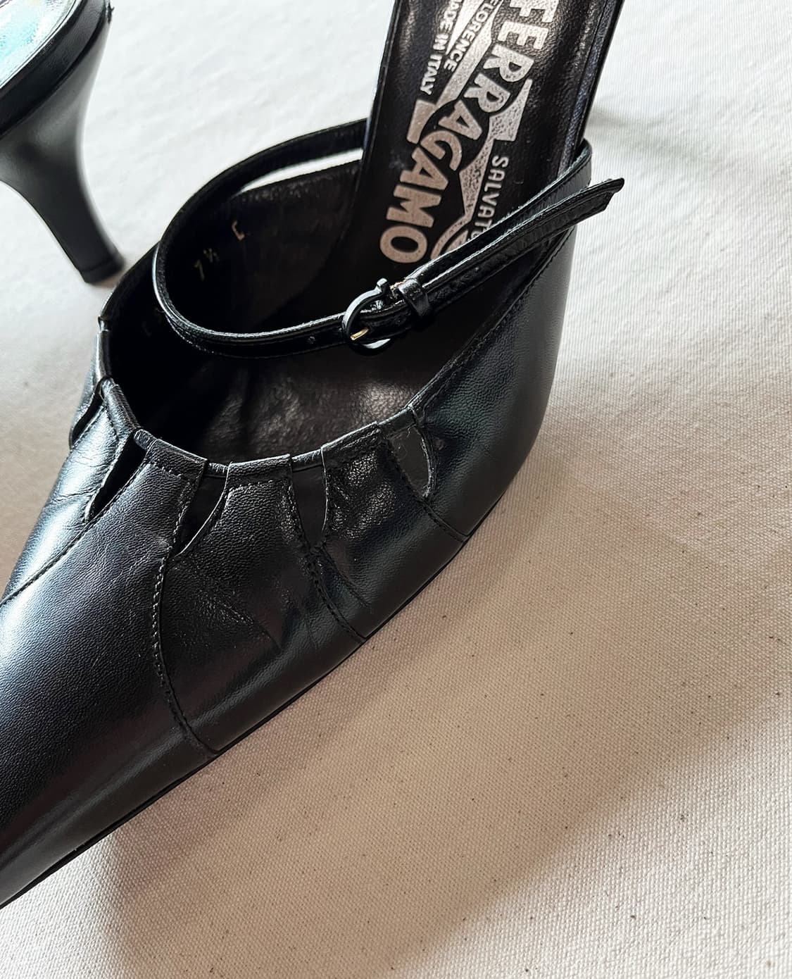 SALVATORE FERRAGAMO pointed leather mule 상품이미지6