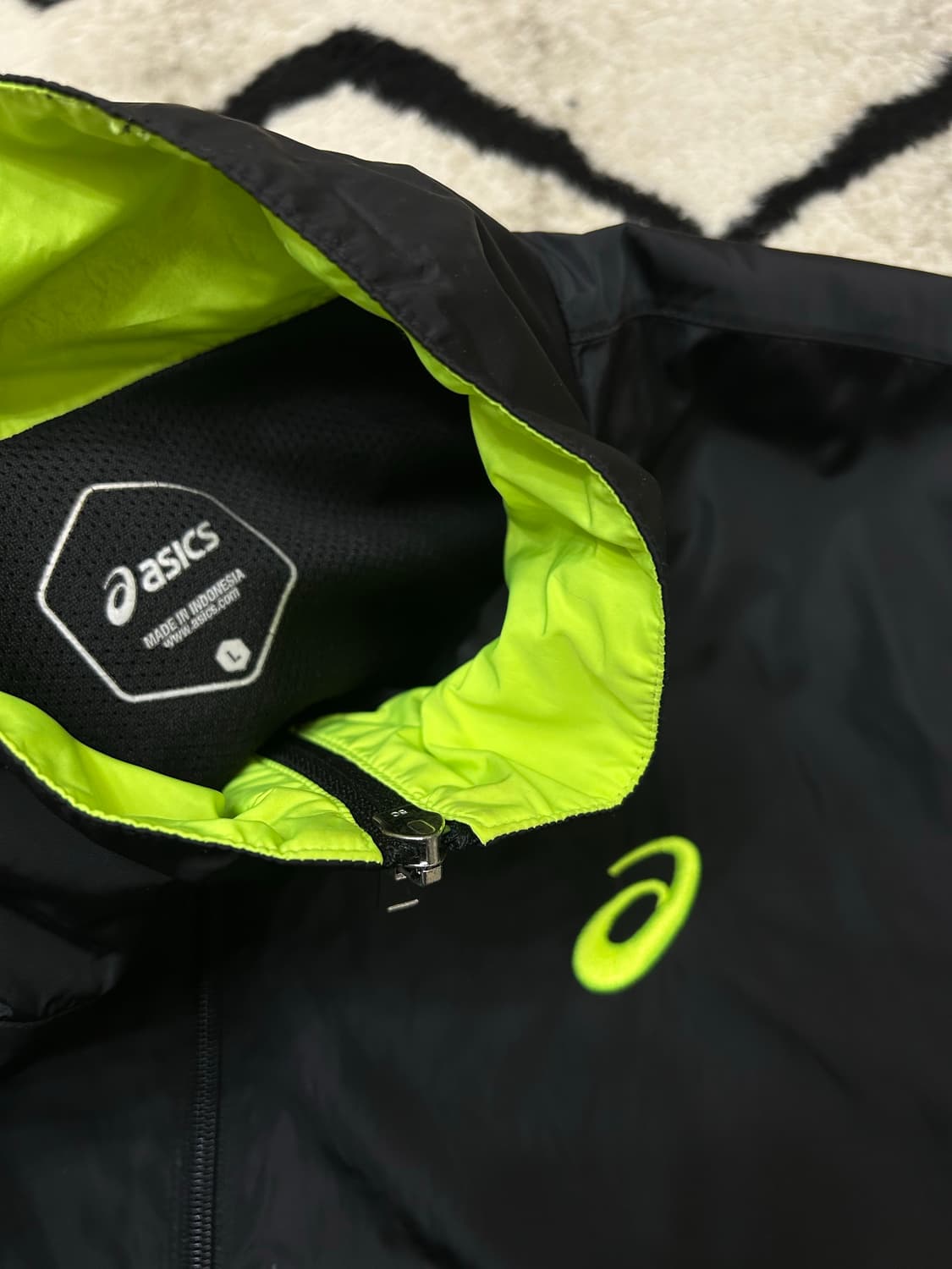 [L]아식스 레터링 바람막이 상품이미지6