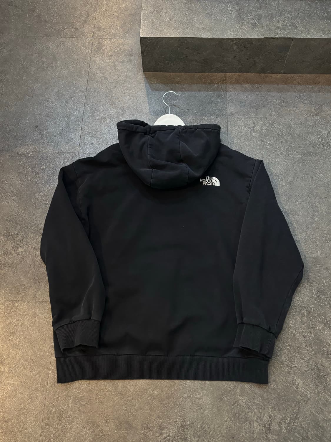 노스페이스 후드티 블랙 110사이즈 상품이미지3