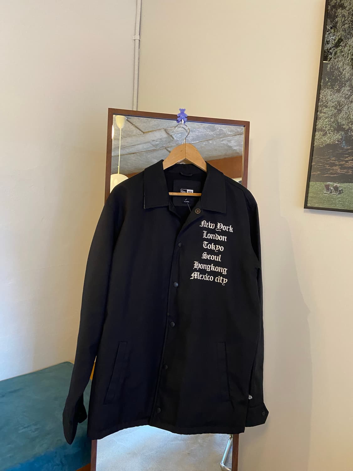 뉴에라 블랙 코치 자켓 상품이미지1