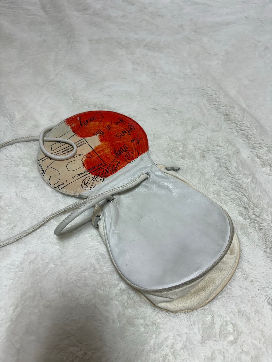 더뮤지엄비지터 미니백 상품이미지4
