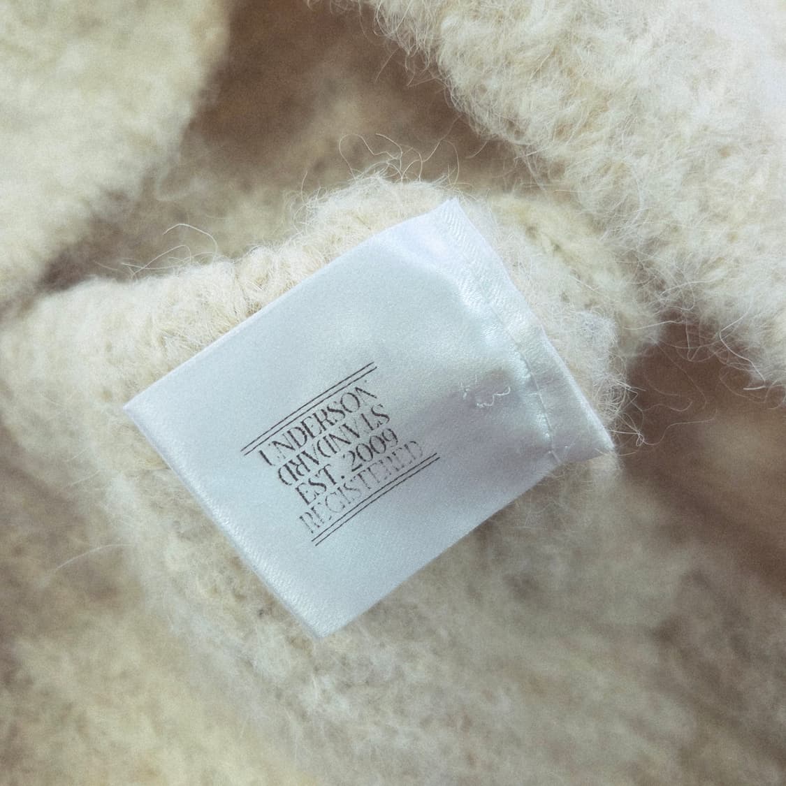 [UNDERSON] 언더슨 헤어리 몽클 니트 여성 상품이미지4