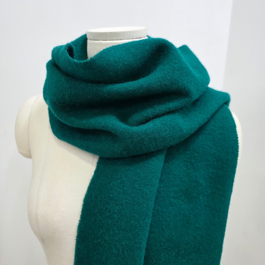 피에르가르뎅 100% 퓨어 램스 울 청록색 머플러 상품이미지4