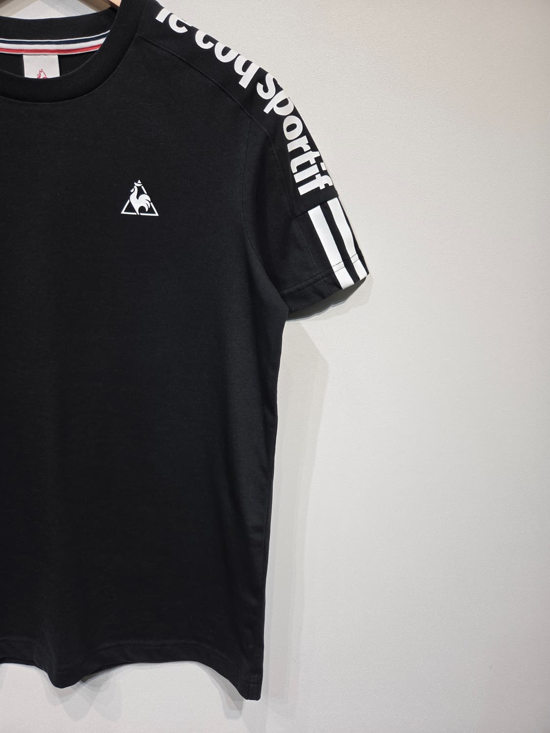 르꼬끄 스포르티브 숄더 레터링 로고 반팔 티셔츠 상품이미지5