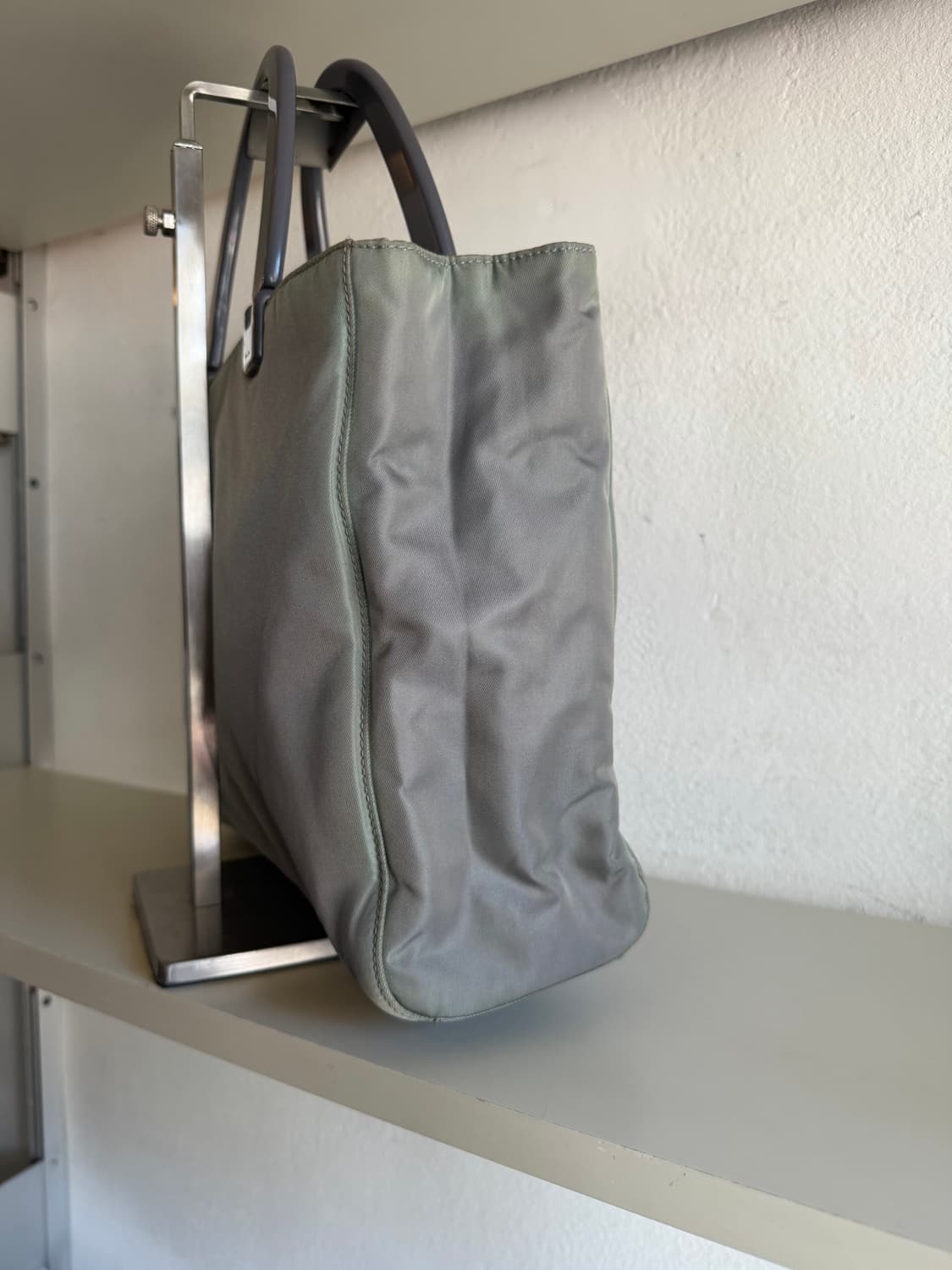 early 00s 프라다 포코노 플라스틱 핸들 백 상품이미지5