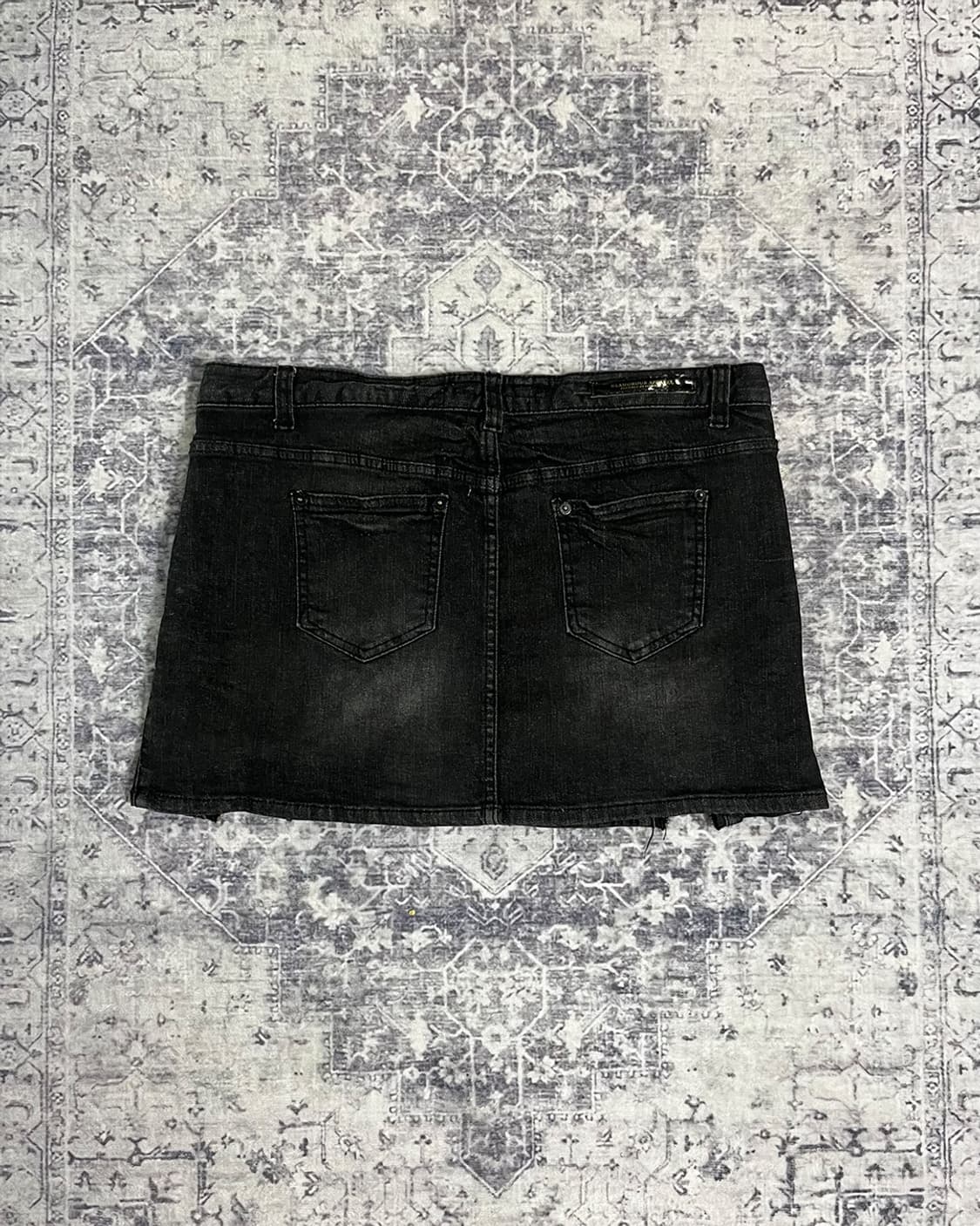Dark Grunge Zip-Up Denim Mini Skirt 상품이미지4