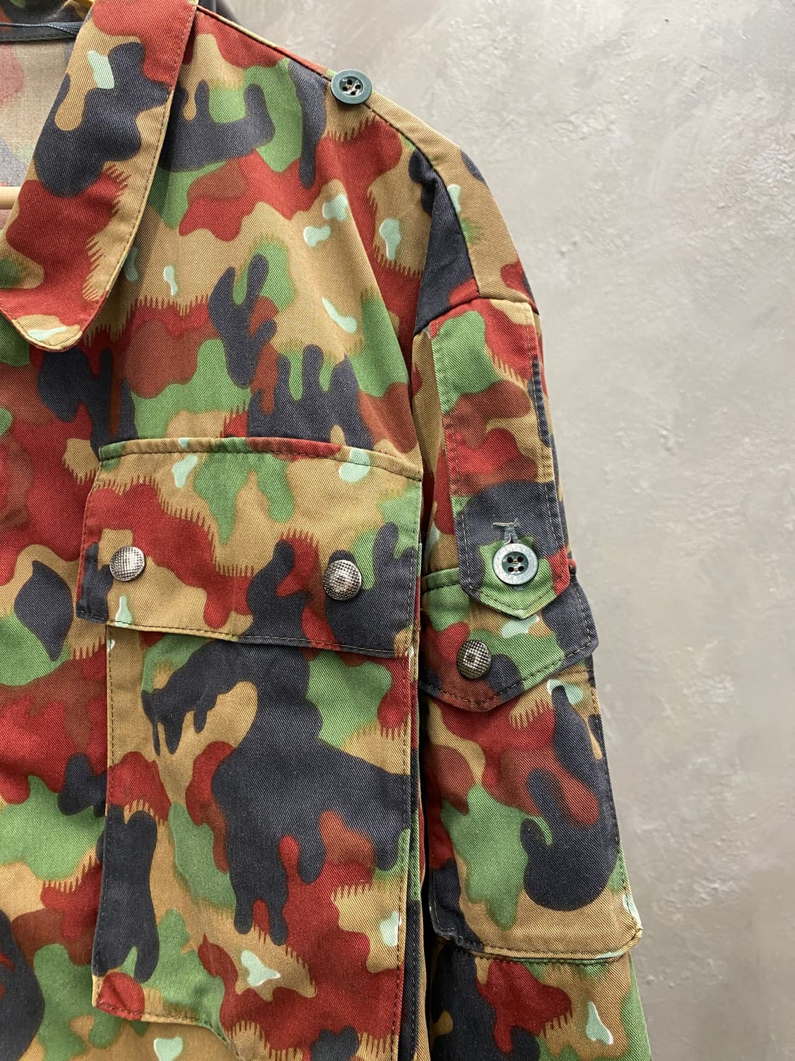 [L-XL] 80s 스위스 밀리터리 M83 카모플라쥬 자켓 상품이미지4