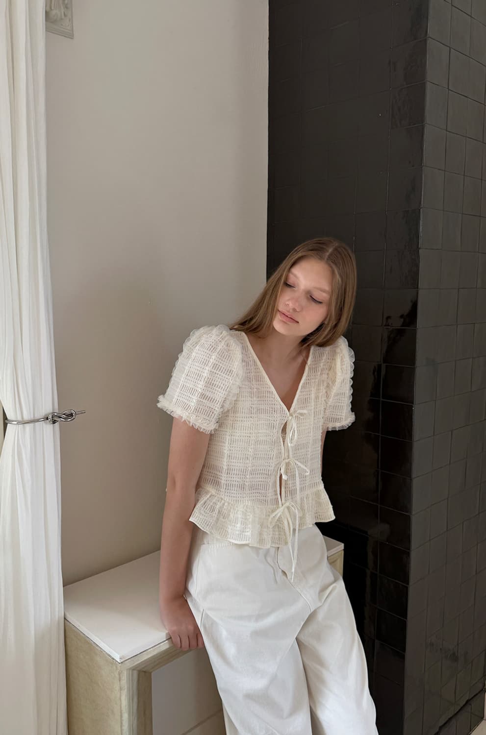 소프트서울 바닐라크림 블라우스 상품이미지4