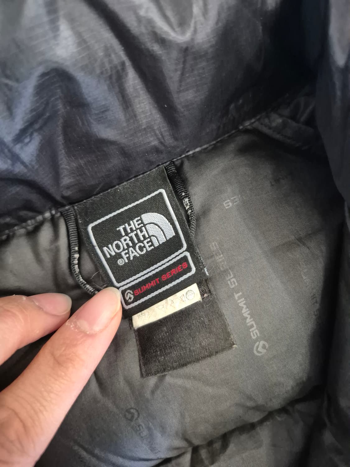노스페이스 써밋 시리즈 여성 패딩 90size 상품이미지3