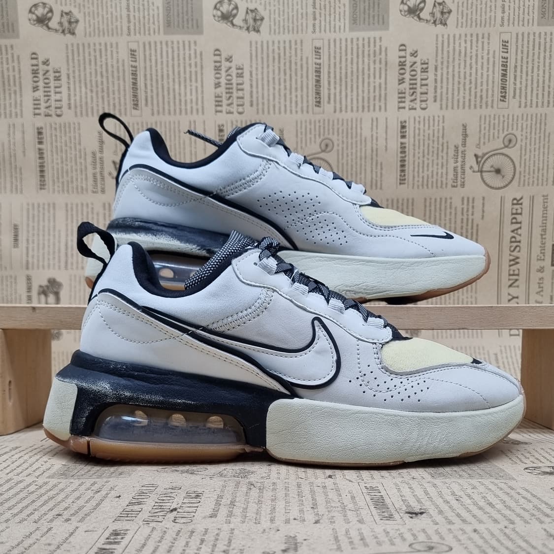 나이키 에어맥스 베로나  흰검 운동화245 상품이미지1