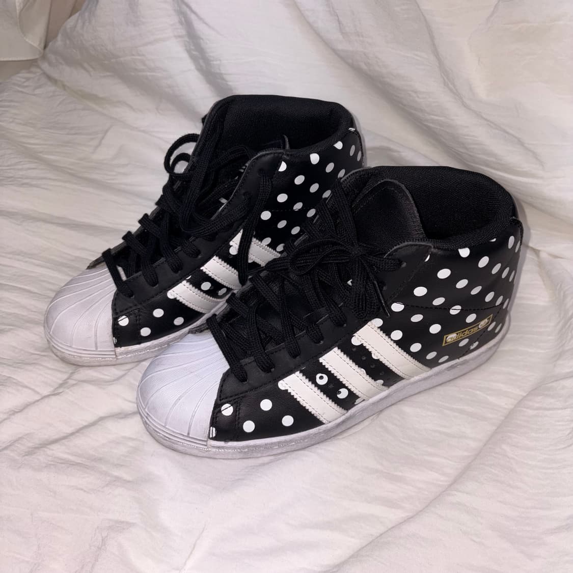 Adidas sneakers 상품이미지1