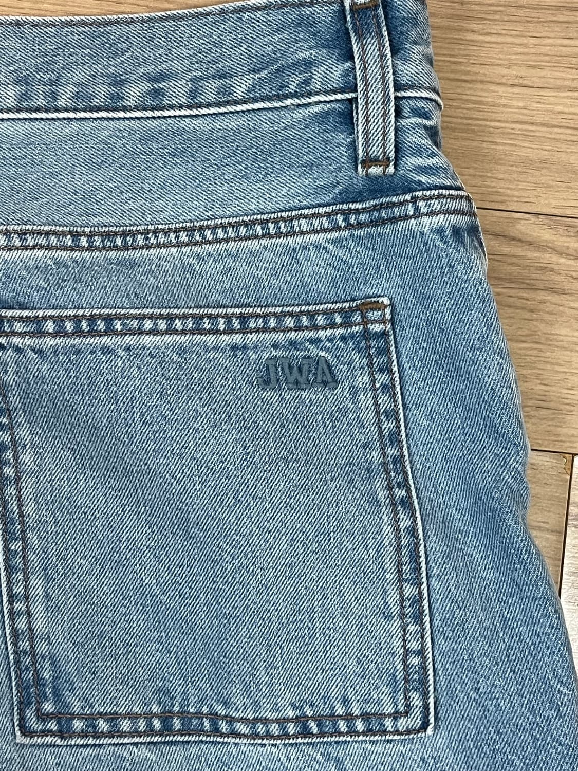 유니클로 JW 앤더슨 스트레이트 진 32 상품이미지3