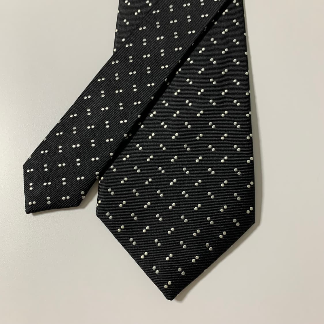 폴스미스(Paul smith) 블랙 도트넥타이 명품 A+등급 9.7cm 상품이미지2