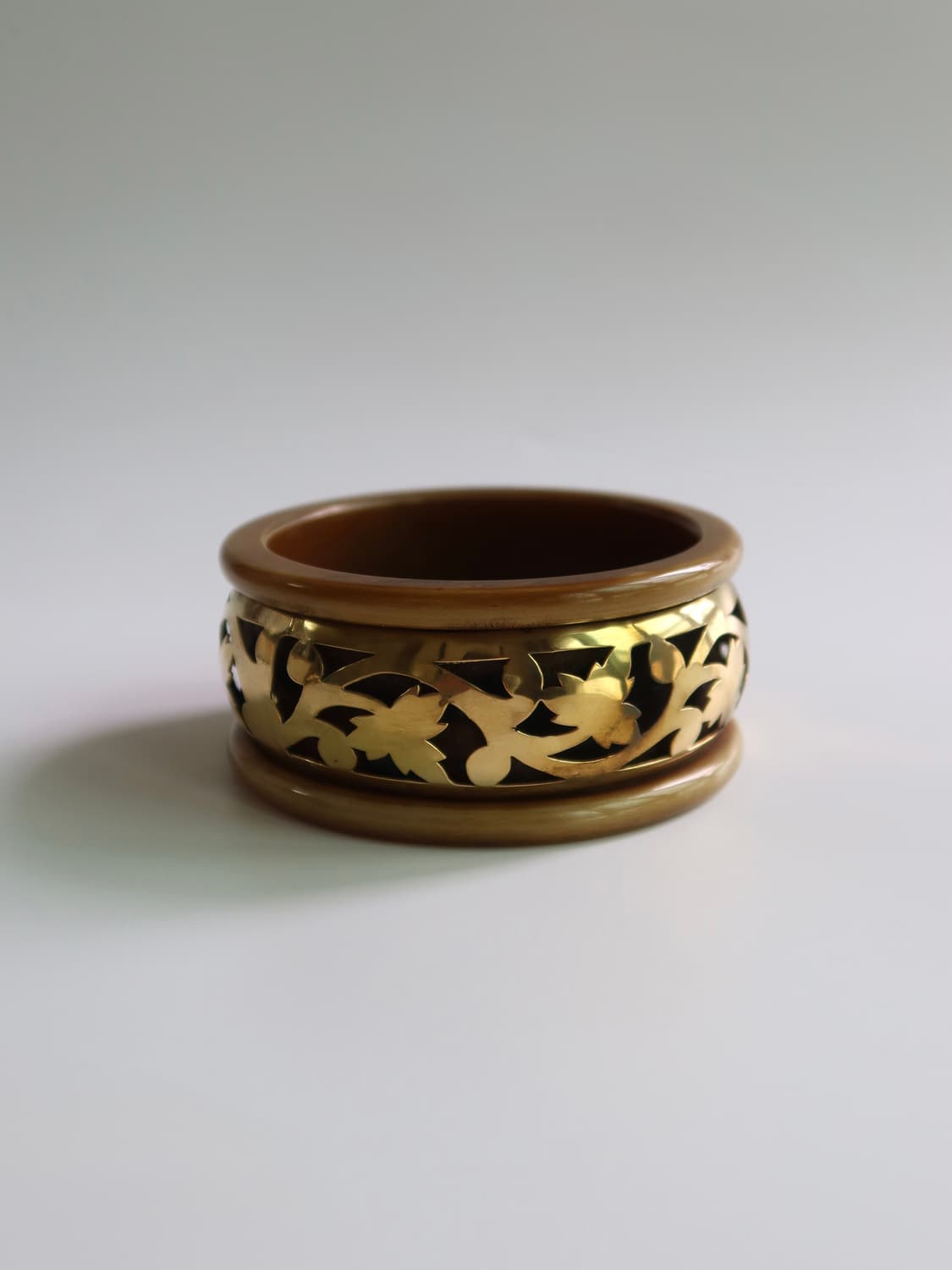 arabesque wide bangle 상품이미지1