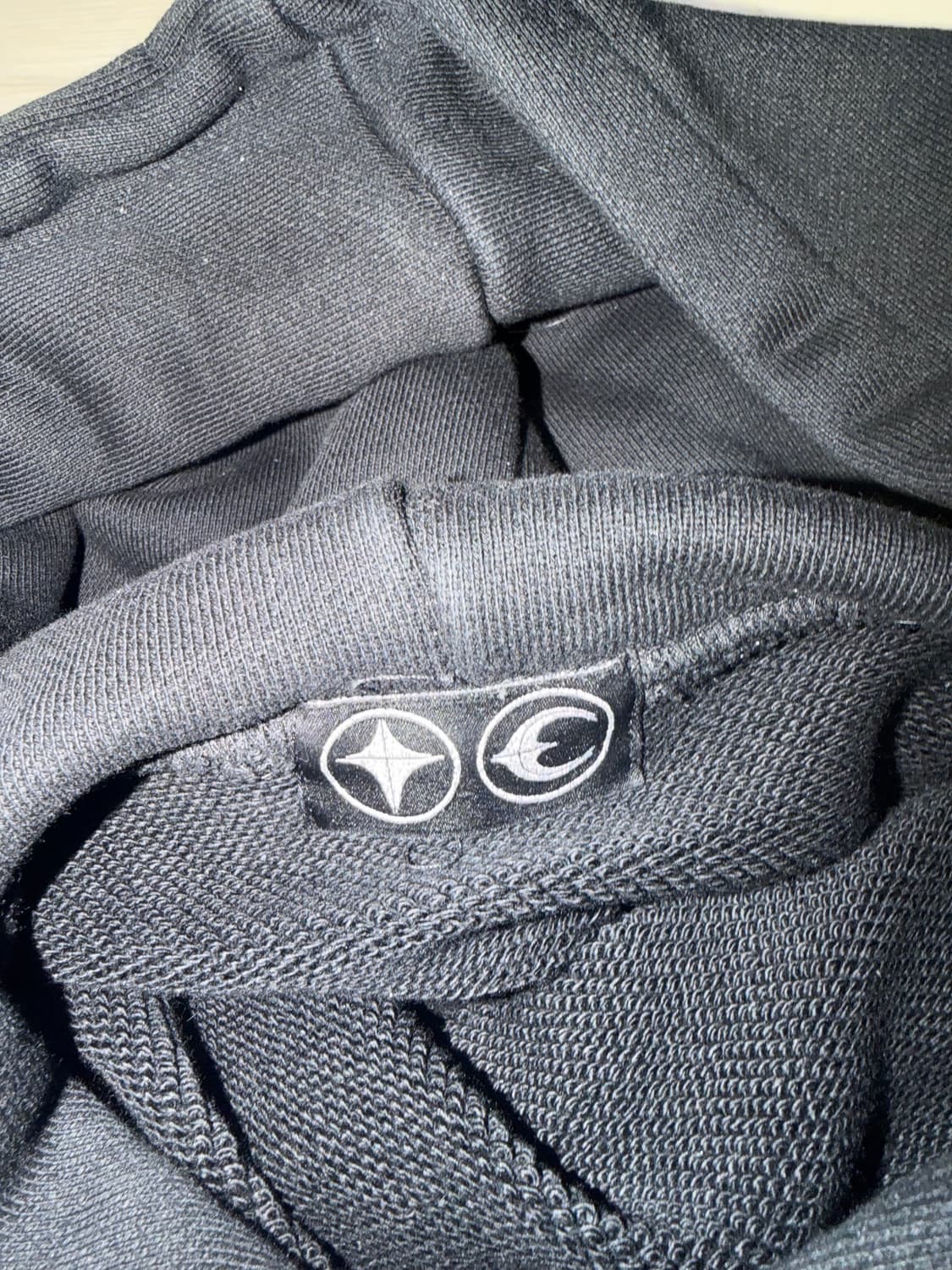 떠그클럽 아머 후드 블랙 3사이즈 상품이미지2