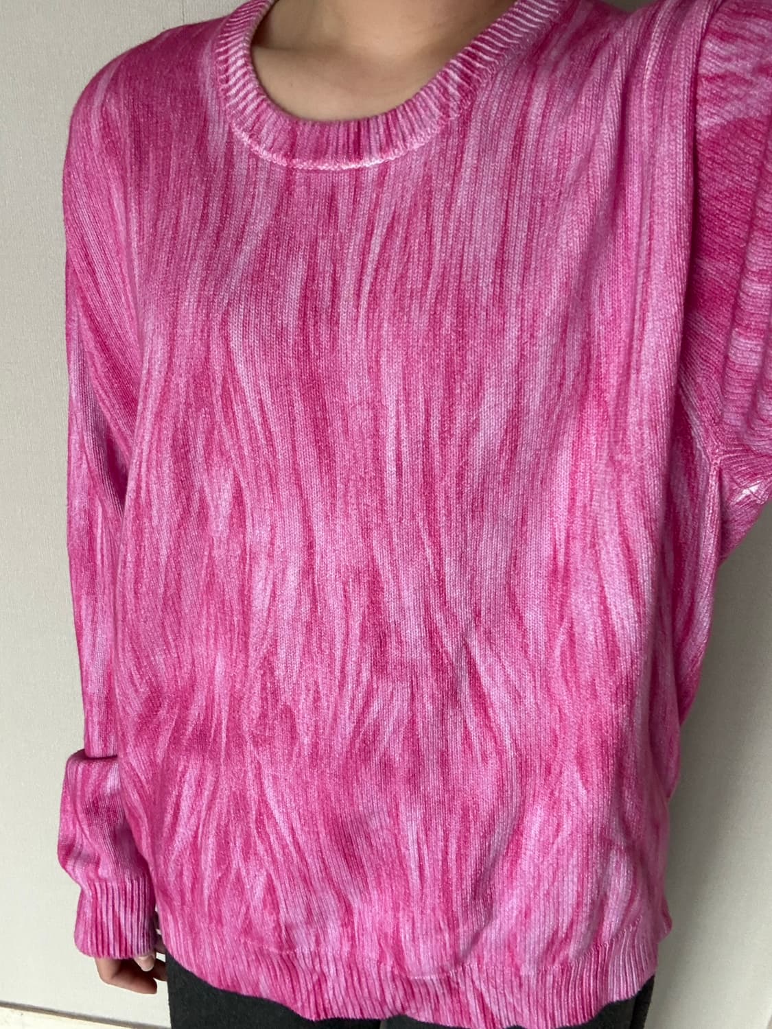 스투시 프린트 퍼 스웨터 핑크 상품이미지3