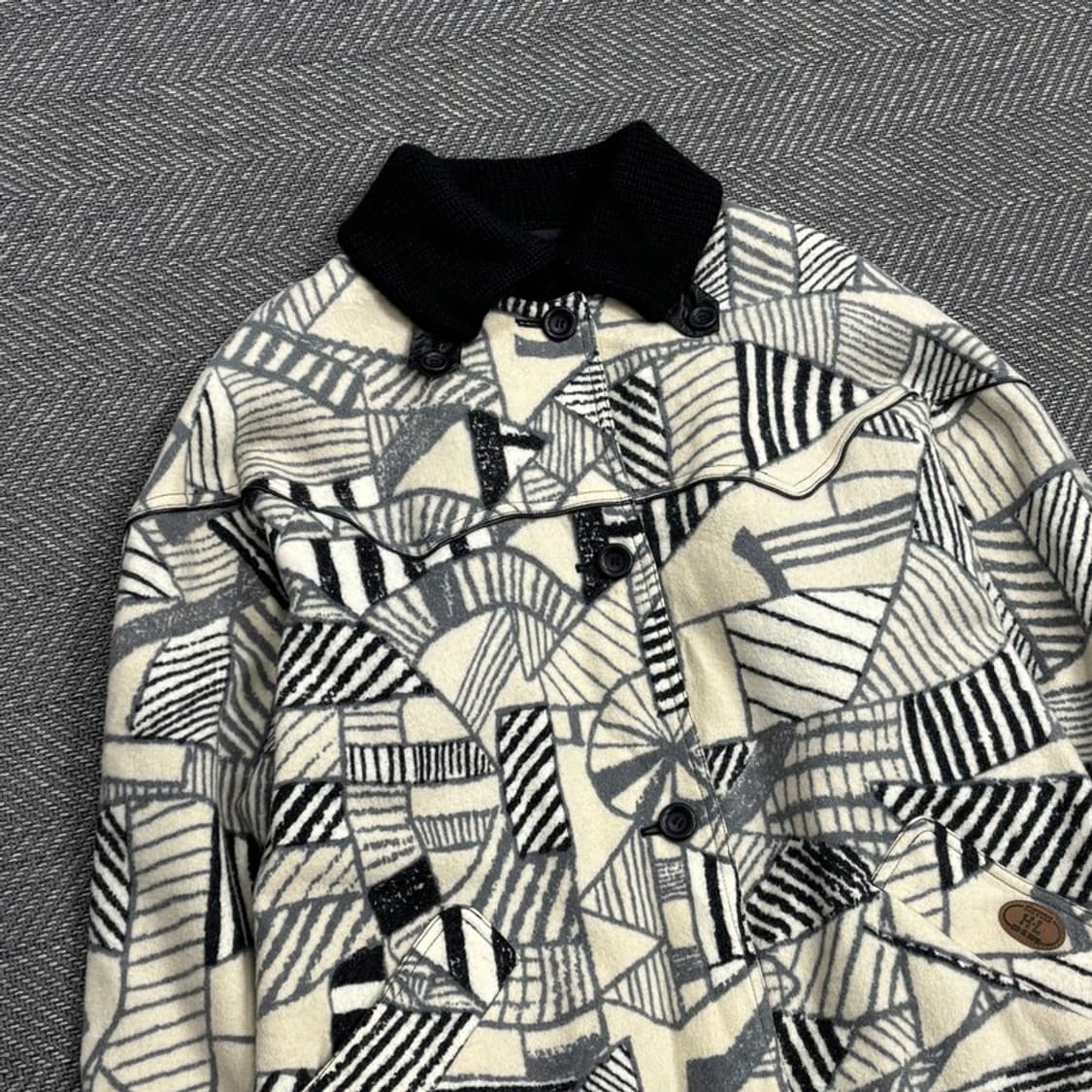 앙리 뤽 샤피 니트 카라 코트 V0526 상품이미지3