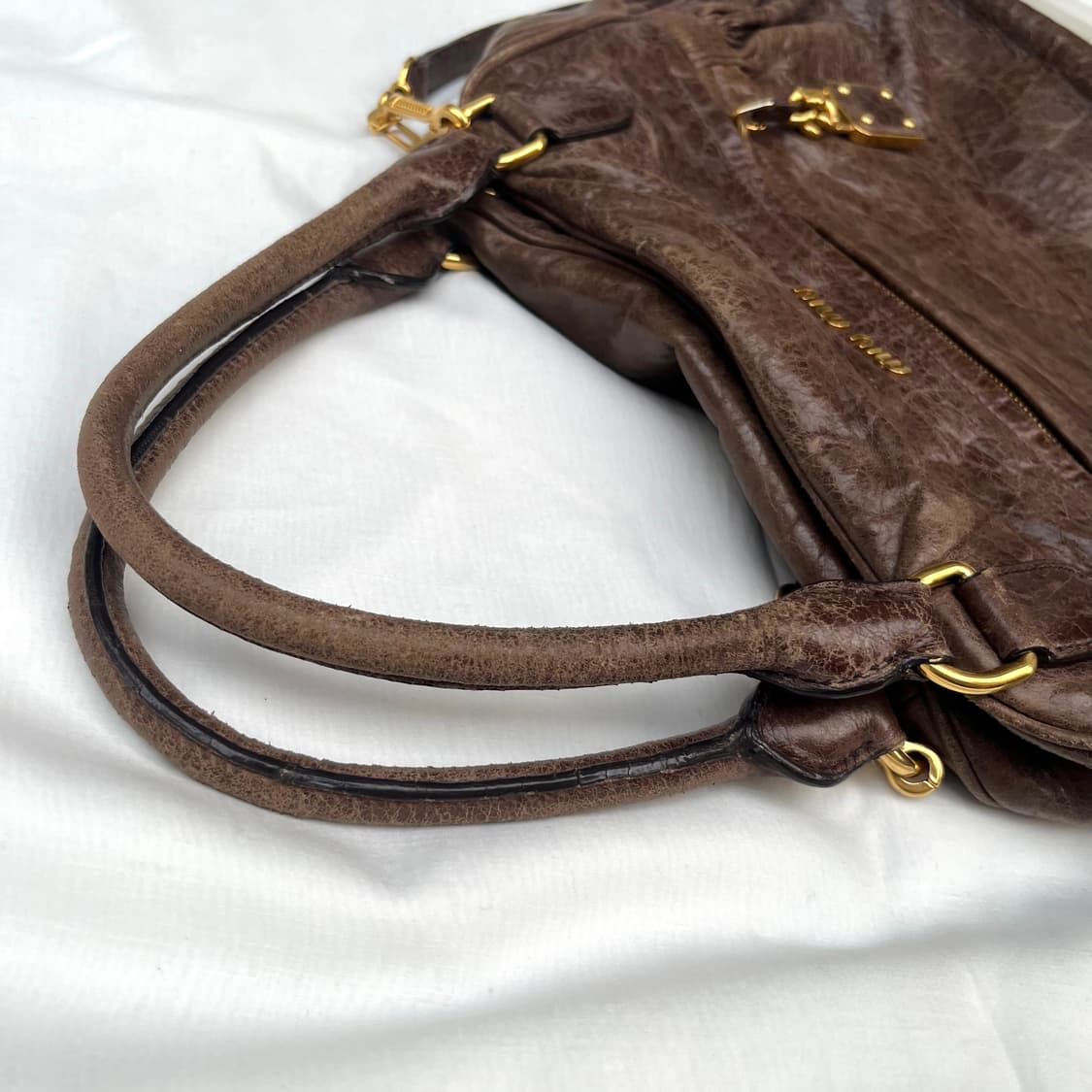 미우미우 2-way 레더 모터백 상품이미지6