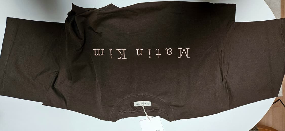 (새상품)마뗑킴 마뗑 자수 로고 탑 상품이미지2