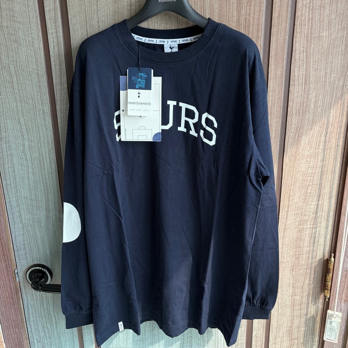 새상품(L)오버더피치 x 토트넘 훗스퍼 롱슬리브 긴팔티셔츠 화이트 상품이미지2