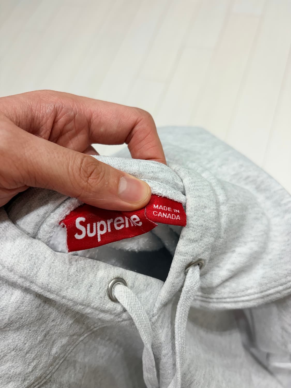24 SS 슈프림 스몰 박스 후디드 스웻셔츠 XL 팝니다. 상품이미지6