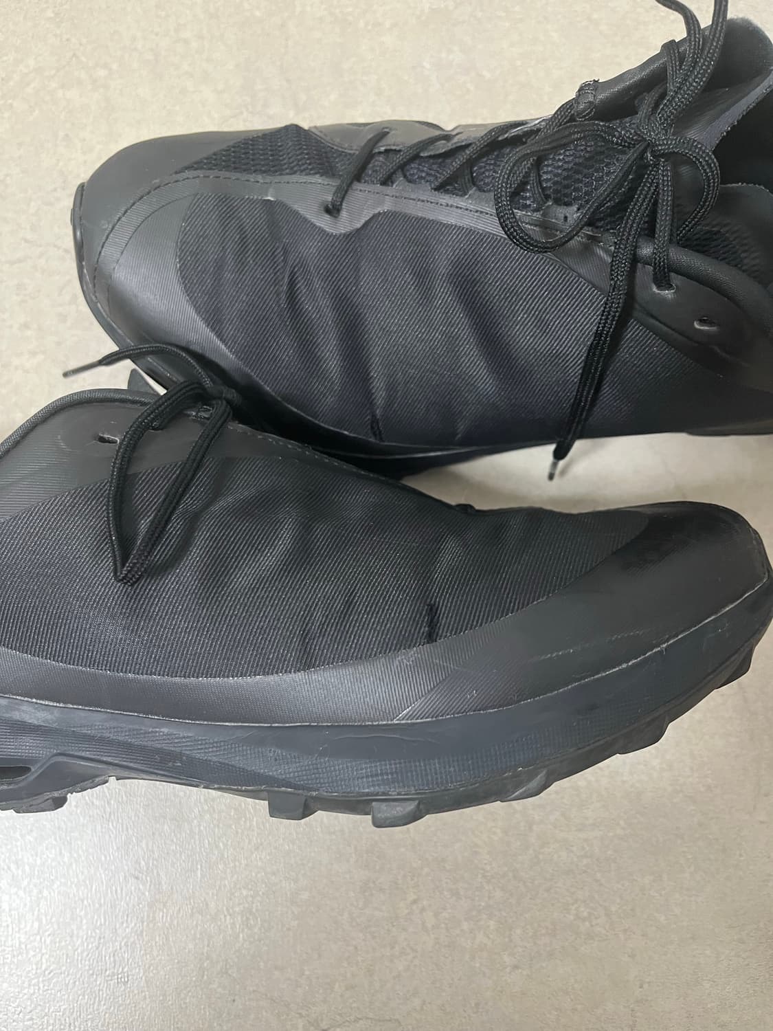 온러닝x포스트아카이브팩션(파프) 클라우드 벤쳐 피크 올블랙 260 상품이미지4