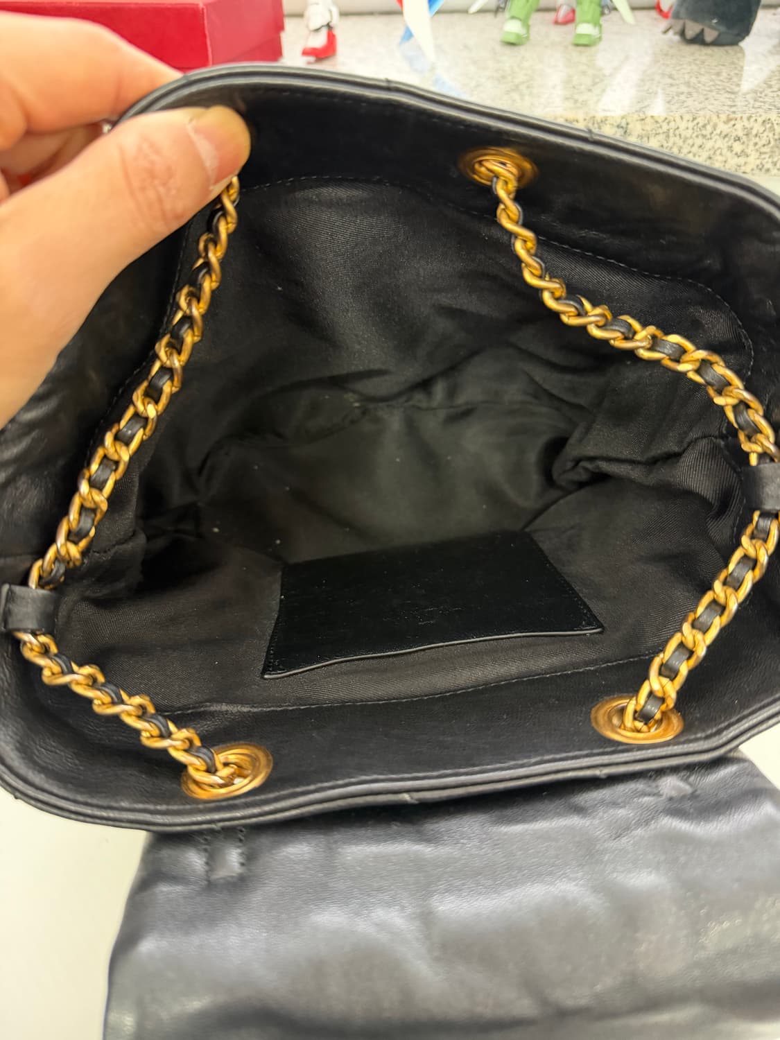 정품) 랑방 컬렉션 한섬 블랙 레더 체인 백팩 상품이미지6